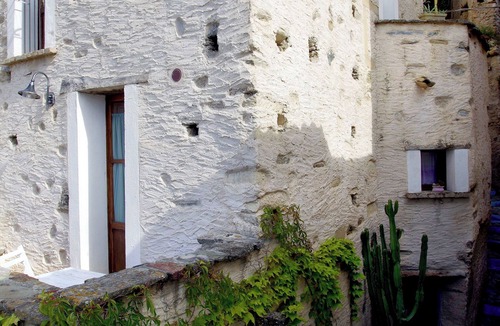 Belmonte Calabro Apartment | Feature house on the extraordinary Tyrrhenian Sea, Tradition, Culture, History