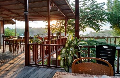 Jerowaru House | Feby's Homestay
