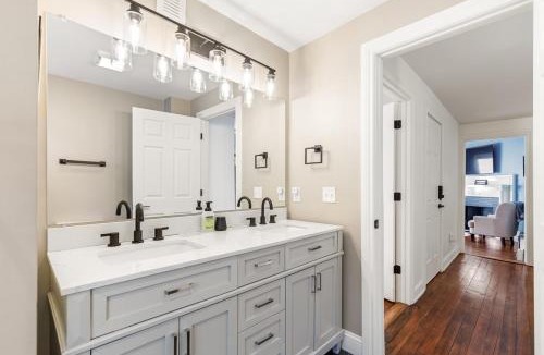 Federal Hill Apartment | Federal Hill PRIDE 2 - Multi-level Townhouse