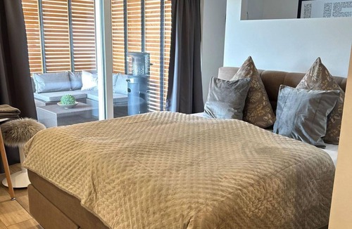 Gusterath Bed & Breakfast | "Feel-good" apartment 9 - Wohnraum Gusterath guest & boarding house