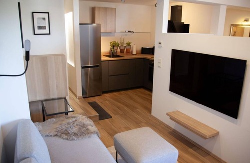 Gusterath Bed & Breakfast | "Feel-good" apartment 9 - Wohnraum Gusterath guest & boarding house