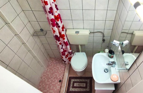 Hersonissos Centre Apartment | Feel Like Home