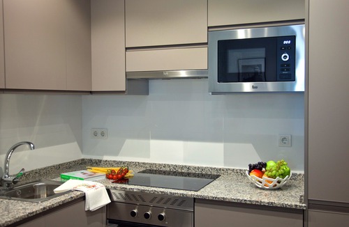 Moncloa - Arguelles Apartment | Feelathome Madrid Suites Apartments