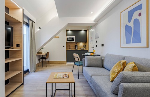 Guindalera Apartment | Feelathome Ventas Suites