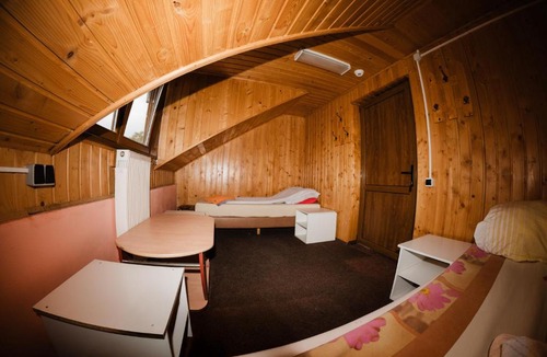Dumbraveni Hostel | FELIX hostel