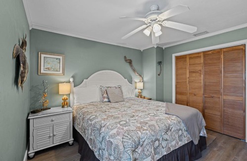 Cedar Key Apartment | Fenimore Mill 10E - Pool, Hot Tub, Boat Parking!