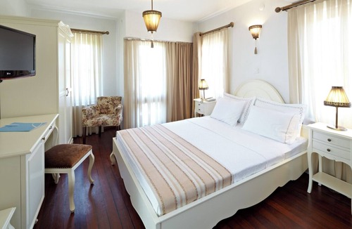 Ayvalik City Center Hotel | Ferahi Evler Otel