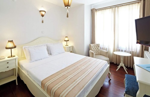 Ayvalik City Center Hotel | Ferahi Evler Otel