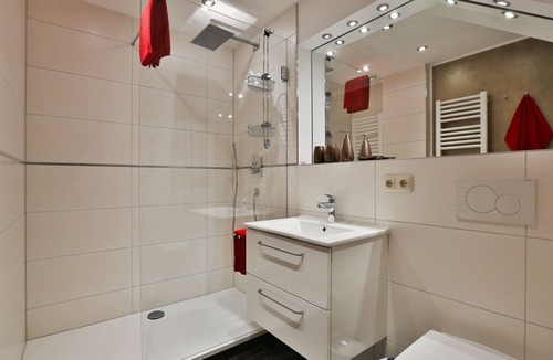 Ramsau bei Berchtesgaden Apartment | Ferienwohnung Nr. 2, mit Balkon und Bergblick, 45 qm