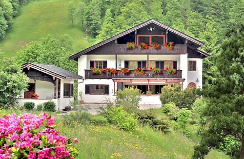 Ramsau bei Berchtesgaden Apartment | Ferienwohnung Nr. 2, 1-2 Pers., 48 qm, Dusche/wc, Nord-ost-balkon, TV, 1 Schlafzimmer + Wohnschlafzimmer, Neue Wohnküche