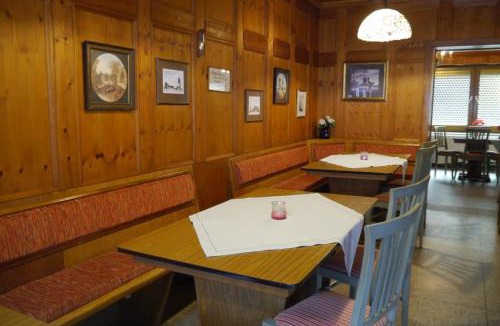 Sauerthal Villa | Ferien und Selbstversorgerhaus für Gruppen Sauerthaler Hof - Loreley