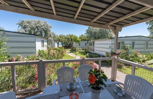 Cologna Spiaggia House | Feriendorf Stork Lodge Deluxe für 6 Personen