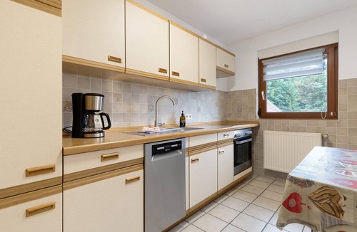 Bad Peterstal-Griesbach Apartment | Ferienhof Brutoni Apartment "Waldzauber" with Mountain View, Balcony, Shared Barbecue Area