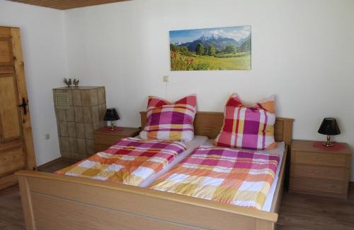 Rot an der Rot House | Ferienhaus Anni