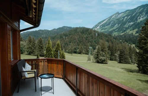 Mitloedi Apartment | Ferienhaus Bergblick