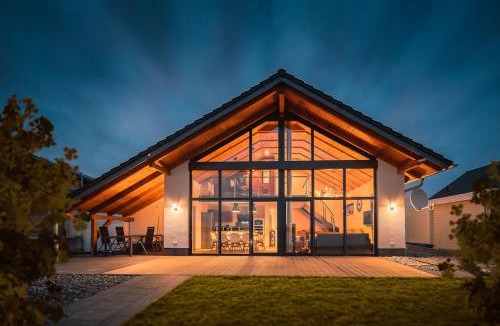 Lobnitz House | Ferienhaus "Chalet100"
