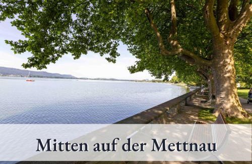 Radolfzell am Bodensee Apartment | Ferienhaus Petra - Großzügige Ferienwohnungen in bester Bodenseelage l 1 Minute zum Bodensee l 7 Ferienwohnungen l Vollausgestattete Küchen l Gratis-WLAN l Gratis Parkplätze l Mitten auf der Mettnau
