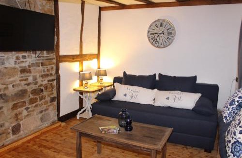 Ulmen House | Ferienhaus Eifelstuben mit Charme - Bauernstube Vulkaneifel - Nähe See und Burgruine