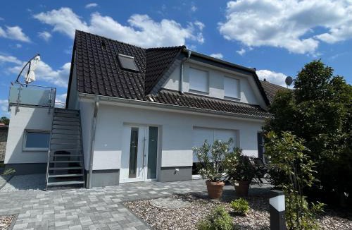 Senftenberg Apartment | Ferienhaus Helfert FeWo 1 mit großer Terrasse