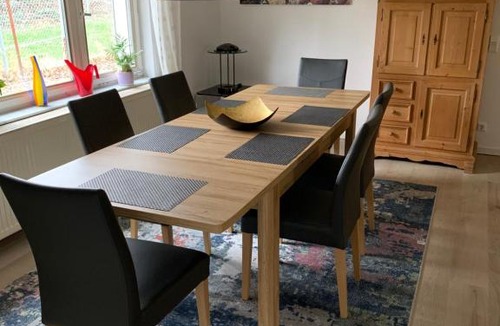 Altenkessel House | Ferienhaus Relax - Modernes Haus auf großem Grundstück im Grünen