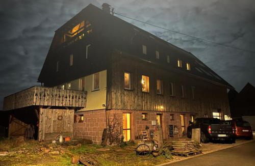 Schmieh Apartment | Ferienwohnung Glückshirsch - Auszeit im Gut RisKa