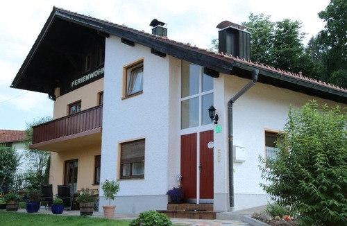 Regenhutte Apartment | Ferienwohnung mit Terrasse