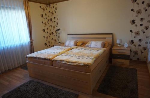 Bruchweiler-Baerenbach Apartment | Ferienwohnung Jüngstbergblick