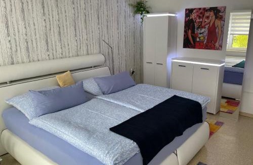 Unkeroda Apartment | Ferienwohnung am Rennsteig bei Eisenach - Ilona Schmidt