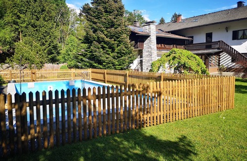 Schleching Apartment | Ferienwohnung Achental,48 qm, für 2 Personen, Balkon, Außenpool