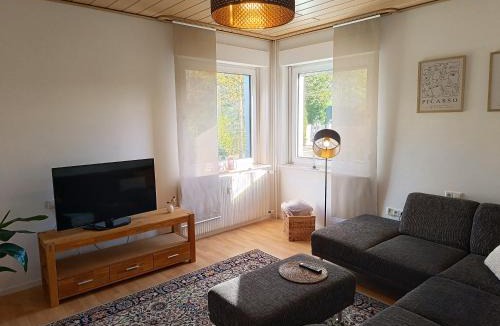 Bad Lippspringe Apartment | Ferienwohnung am Kurwald, Nähe Kliniken, 88qm, Parkplatz