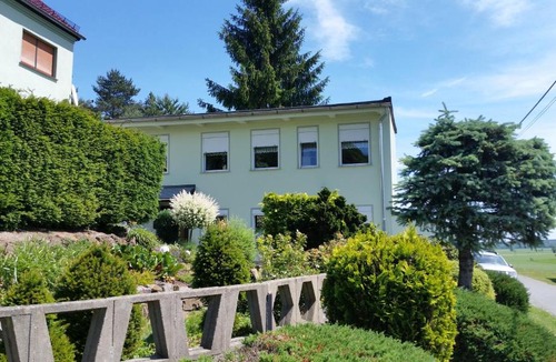 Bad Schmiedeberg Apartment | Ferienwohnung "Am Weinberg"