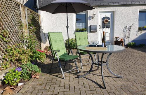 Brilon Apartment | Ferienwohnung Am Hoppenberg