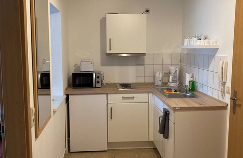 Lelkendorf Apartment | Ferienwohnung am Schloss für 1-4 Personen, Barrierefrei! Erholen und Genießen!