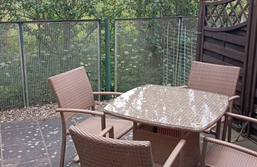 Lelkendorf Apartment | Ferienwohnung am Schloss für 1-4 Personen, Barrierefrei! Erholen und Genießen!
