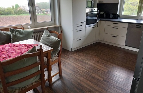 Bechhofen Apartment | Ferienwohnung am Waldrand mit Balkon und Garten