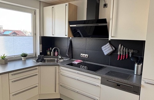 Leeder Apartment | Ferienwohnung am Weiher – Ihr perfektes Urlaubsdomizil für die ganze Familie!