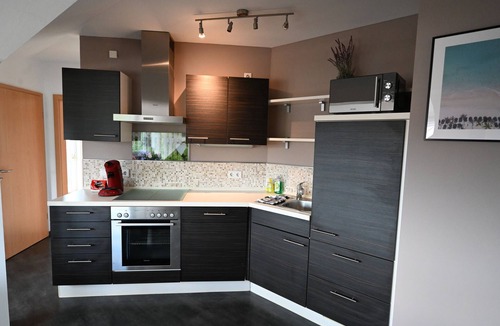 Postbauer-Heng Condo | Ferienwohnung Apartment 2 Einzelbetten o Doppelbett Wohn Essbereich Küche Wlan