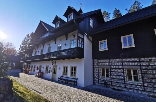 Hinterstoder Apartment | Ferienwohnung Ausblick mit Balkon im Ski- und Wandergebiet