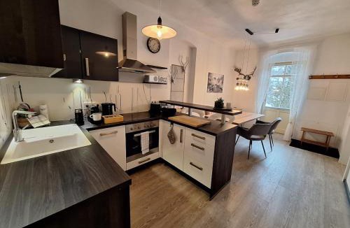Hinterstoder Apartment | Ferienwohnung Ausblick mit Balkon im Ski- und Wandergebiet