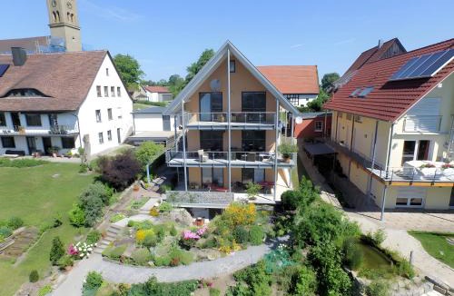 Rosengarten Apartment | Ferienwohnung Bär