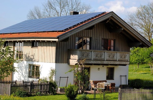 Bad Feilnbach Apartment | Ferienwohnung bis 2 Personen, 1 sep. Schlafzimmer, EG. Terrasse