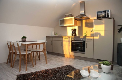 Eberstadt Bed & Breakfast | Ferienwohnung Blanc de Noir - Weinlodge am Geissberg