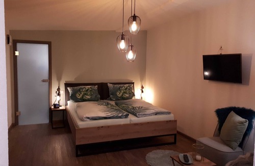 Eberstadt Bed & Breakfast | Ferienwohnung Blanc de Noir - Weinlodge am Geissberg