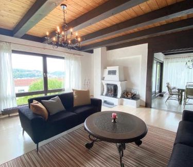 Ehrenstein Apartment | Ferienwohnung Blautalblick