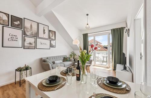 Bad Friedrichshall Apartment | Ferienwohnung Bad Friedrichshall 5BR 10 beds, TV & kitchen