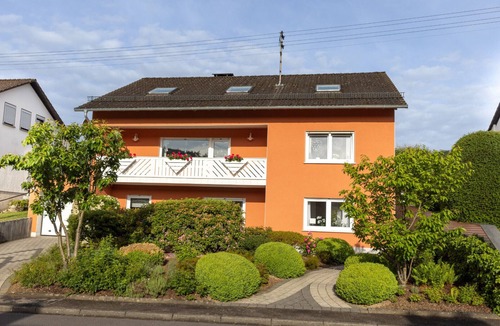 Herzhausen Apartment | Ferienwohnung Erdgeschoss mit Zwei Schlafzimmern
