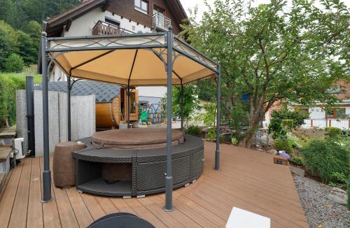 Oppenau Apartment | Ferienwohnung Höfleblick