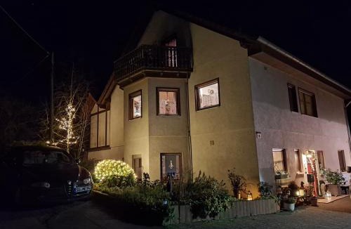Eitorf Apartment | Ferienwohnung Hüppelröttchen