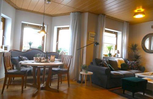 Eitorf Apartment | Ferienwohnung Hüppelröttchen