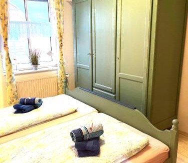 Ditzum Apartment | Ferienwohnung Haus Schwalbennest OG
